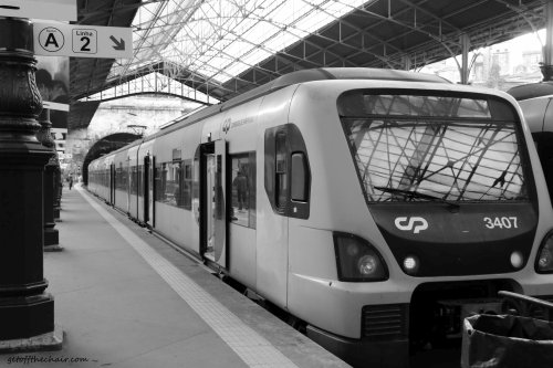 getoffthechair's tweet photo. Bad weather, time to commute between places.
#urbanphotography #cityphotography #architecture #publictransport #commute #streetphotography #bnw #city #blackandwhite #blackandwhitephotography #Urban #travel #adventure #explore #urbanlife #oport #portugal #train #metro #citylife https://t.co/e9bvKsv4IA
