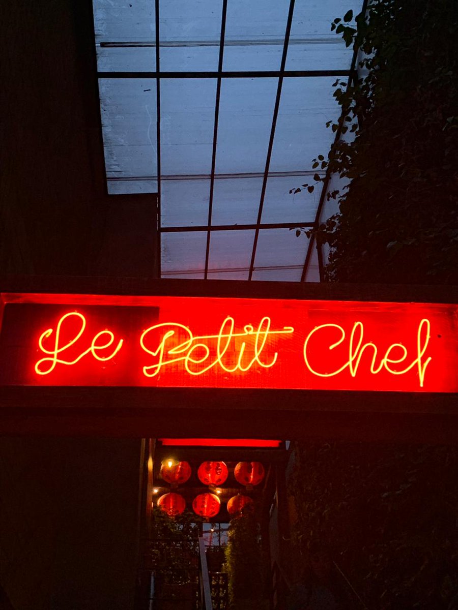 FoodandTravelMX's tweet photo. Esta noche nos cocinó el chef más pequeño del mundo y vimos cómo lo hizo al momento. #lepetitchefmexico llegó a México al restaurante @chinaloamx 😉 https://t.co/sXwhQFbyu3