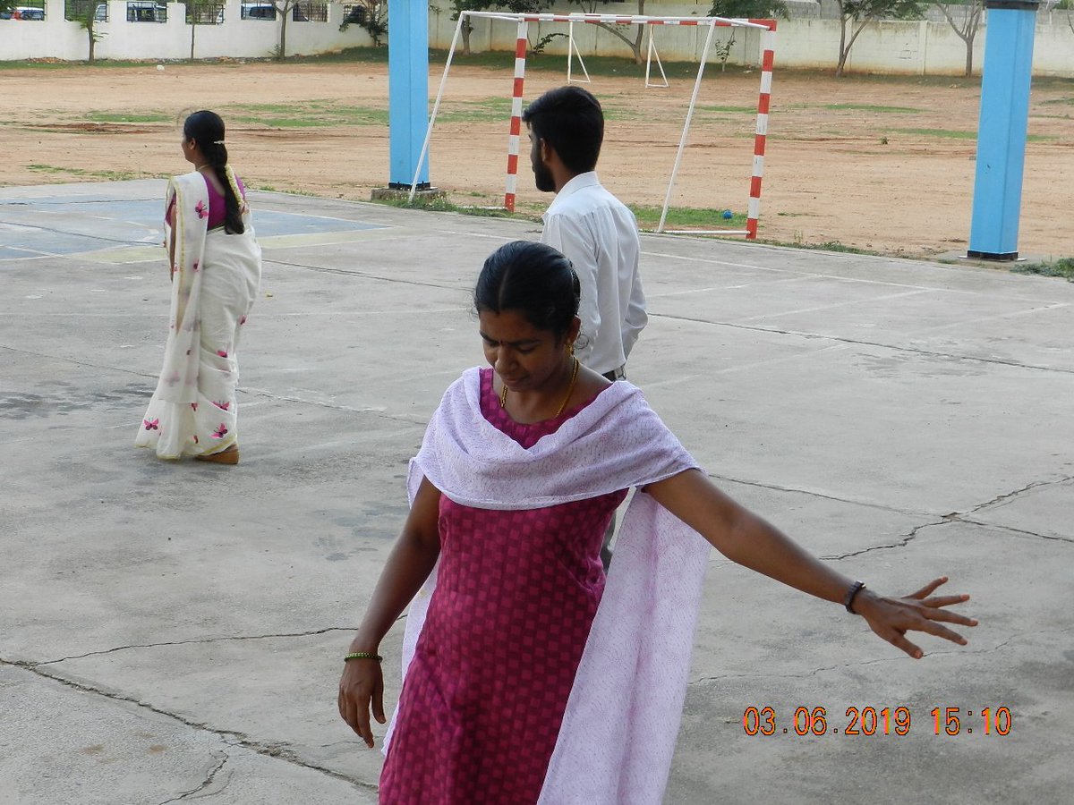 ProfileplusInfo's tweet image. What&apos;s Wanted?

&quot;You are more Creative When you are Blind-Folded&quot;.             ~Someonearound

#schoolteacher #Teachers #TeachersChangeLives #Training #Teachers_Orientation #CoimbatorePublicSchool #Coimbatore #saravanampatti