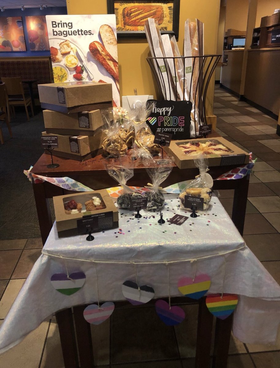 JuliessMitch's tweet photo. So happy that I work in an environment that not only accepts the LGBTQ community , but celebrates us ❤️🧡💛💚💙💜 #PaneraPride https://t.co/4Nn8tUQhBG