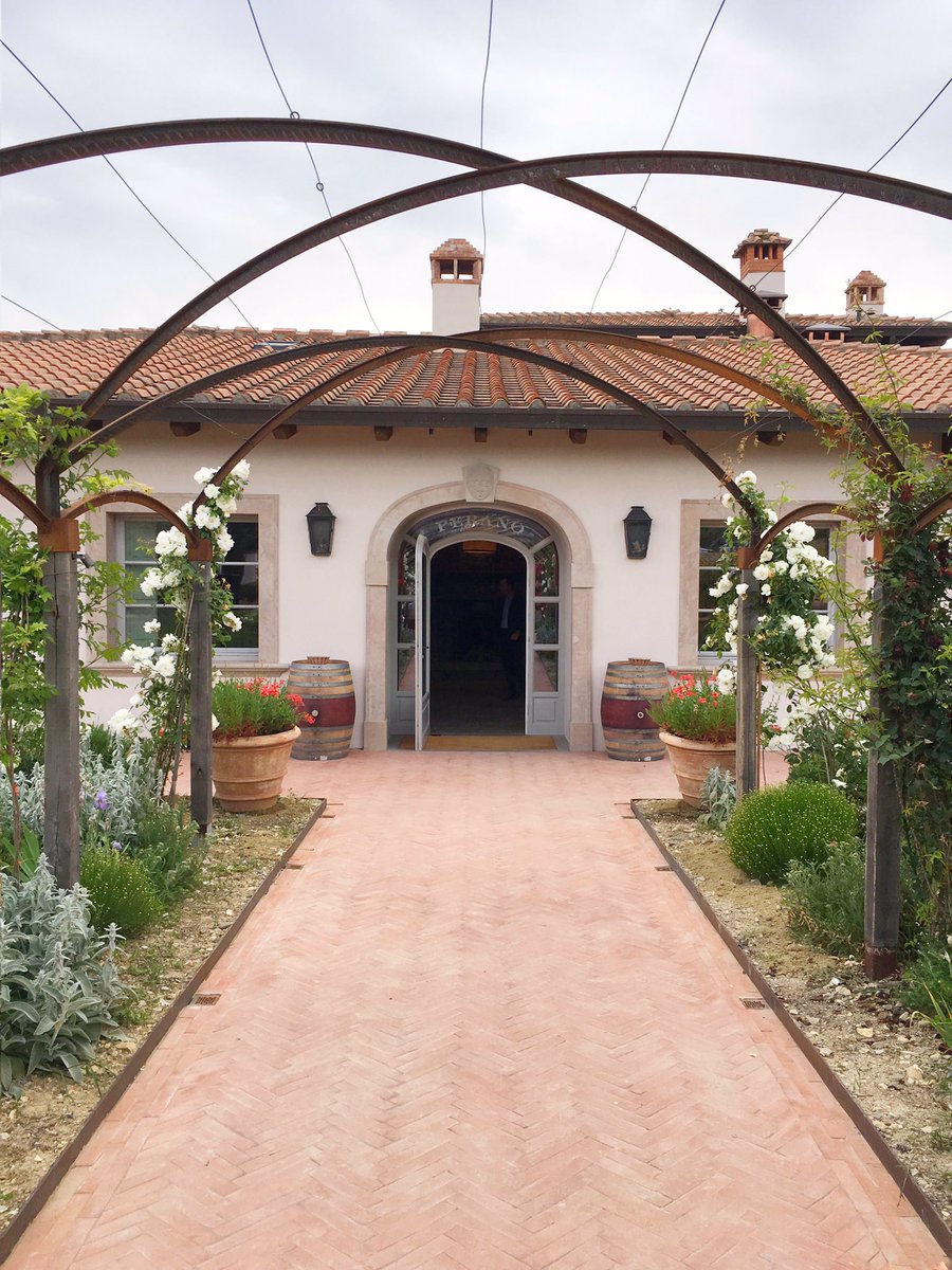 FrescobaldiVini's tweet photo. About last night at the opening party of Tenuta Perano.
#TenutaPerano #Perano #Frescobaldi #ChiantiClassico https://t.co/xWf7LpULmJ