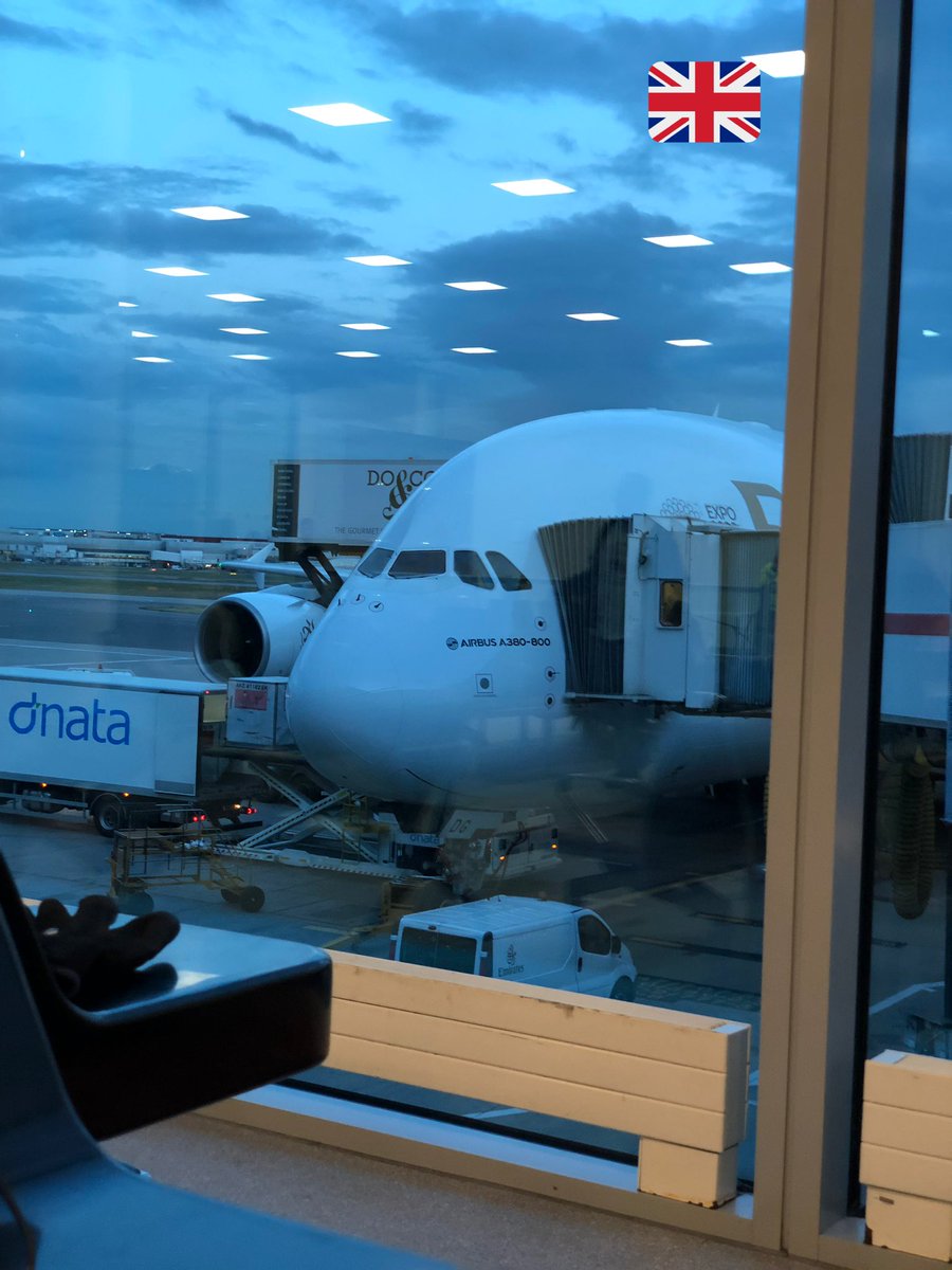 Good morning from #Dubai, UAE 🇦🇪 

35 Celsius outside at 9AM! Working with colleagues on Sunday/Monday at <a href="/JESSDubai/">JESS Dubai 🇦🇪</a> school 🏫 - particularly interested in how they are using #EdTech to feedback.

Source A: London 
Source B: Dubai 
(Spot the difference)

teachertoolkit.co.uk/training/