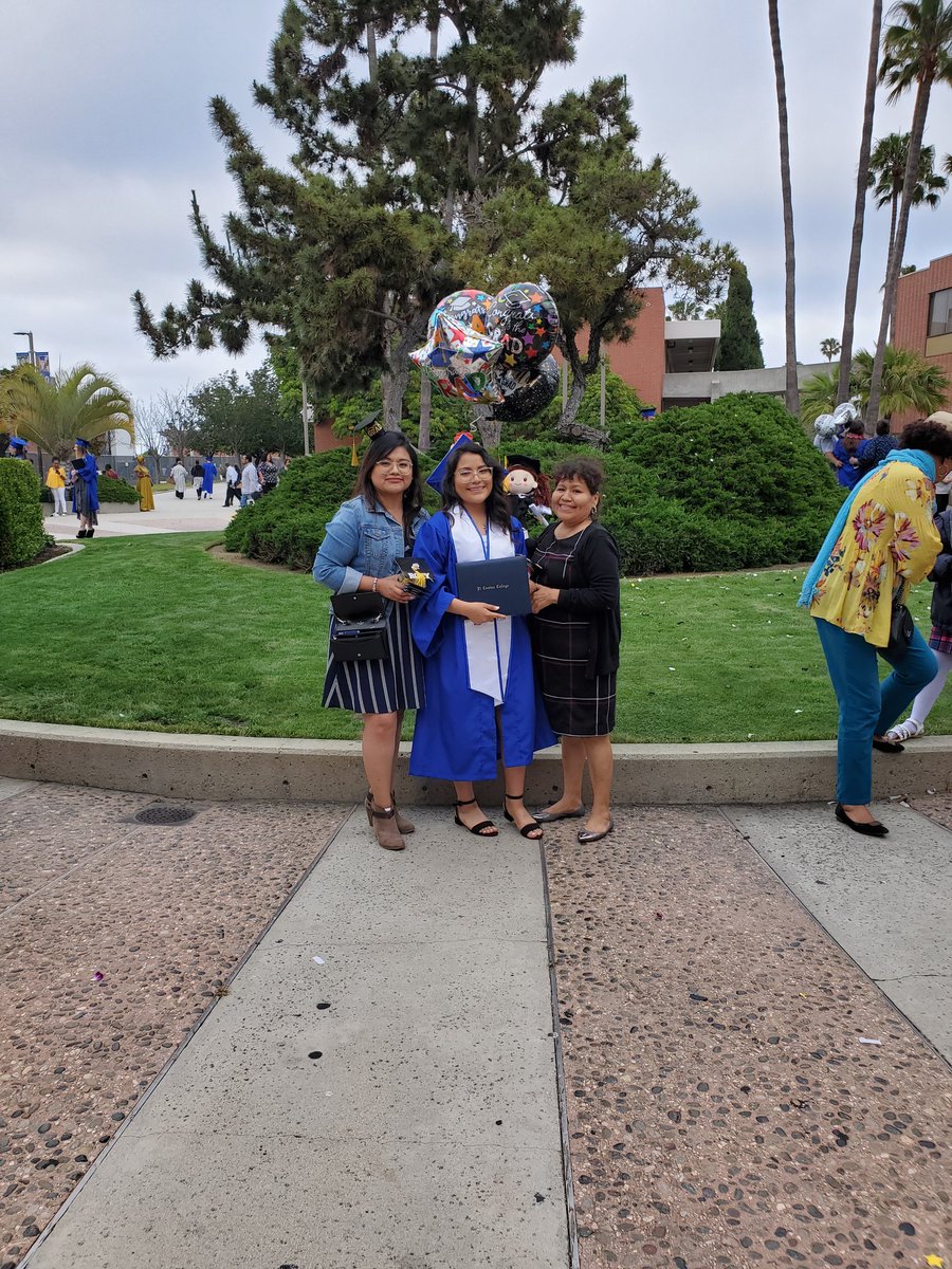 Oh_Chelly's tweet photo. My mom and sisters didn't think I would graduate high school back back then. Nor did they think I would go to college. BUT today I graduated from El Camino College and it feels so good !! So happy with myself and making my mom and sisters proud!! 😌❣ https://t.co/Dh5K7xIGuB