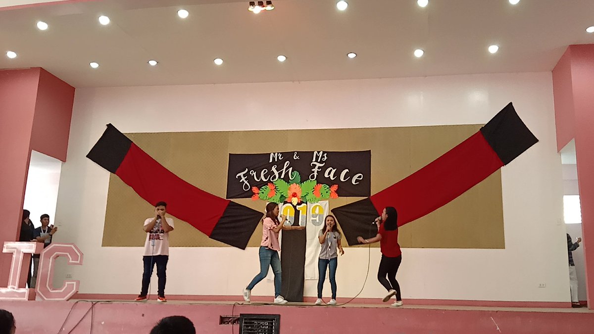 UICCMBS's tweet photo. Second day of freshmen orientation!

Hindi lang talino pati rin talento✨

Representing the MLS Program for the FRESHIES GOT TALENT:

Airah Abuzo
Cyril Ivan
Princess
Pia Monique

#MLSProgram
#UICFreshStart2019 https://t.co/RwpQe0Ck44