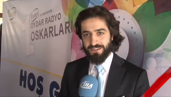 Müslüman kadınların Sosyal Medya’da kendi fotoğraflarını paylaşmasını, kendisini dünyaya servis etmek olarak gören TRT İzmir Radyo Müdürü Süleyman Hakan Kuralay’ın sözlerini unutturmamak için sen de uygulamamız üzerinden puan ver! &gt; bit.ly/Suleyman-Hakan…
.
#Haftasonu