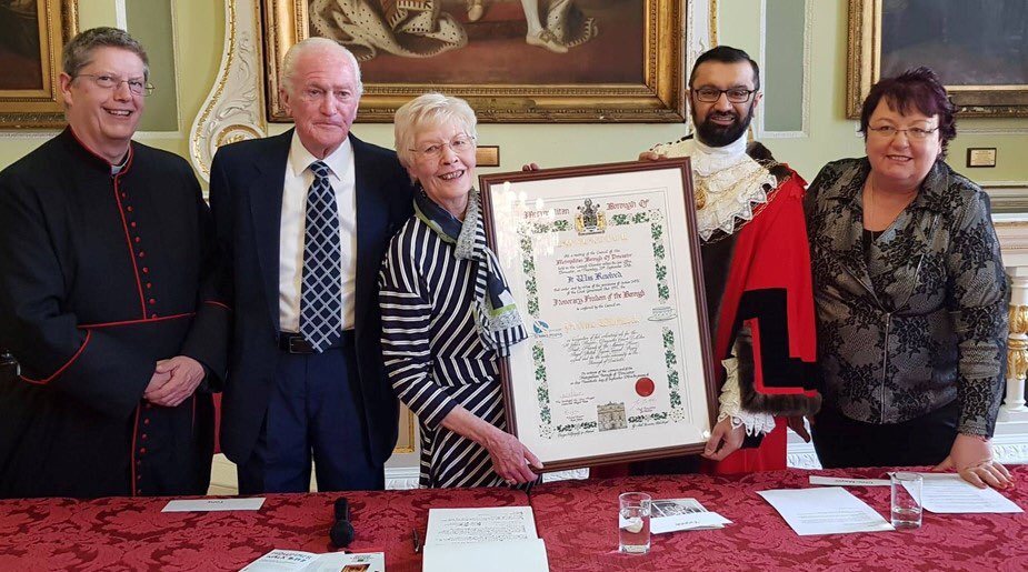 BusinessinDN's tweet photo. We would like to congratulate Yvonne Woodcock on the award of the British Empire Medal in the Queens Birthday Honours. Yvonne is a brilliant Ambassador for #doncasterisgreat and is a fantastic supporter and friend to @BusinessinDN @VisitDoncaster @MyDoncaster Very well deserved https://t.co/13emRpnCsy
