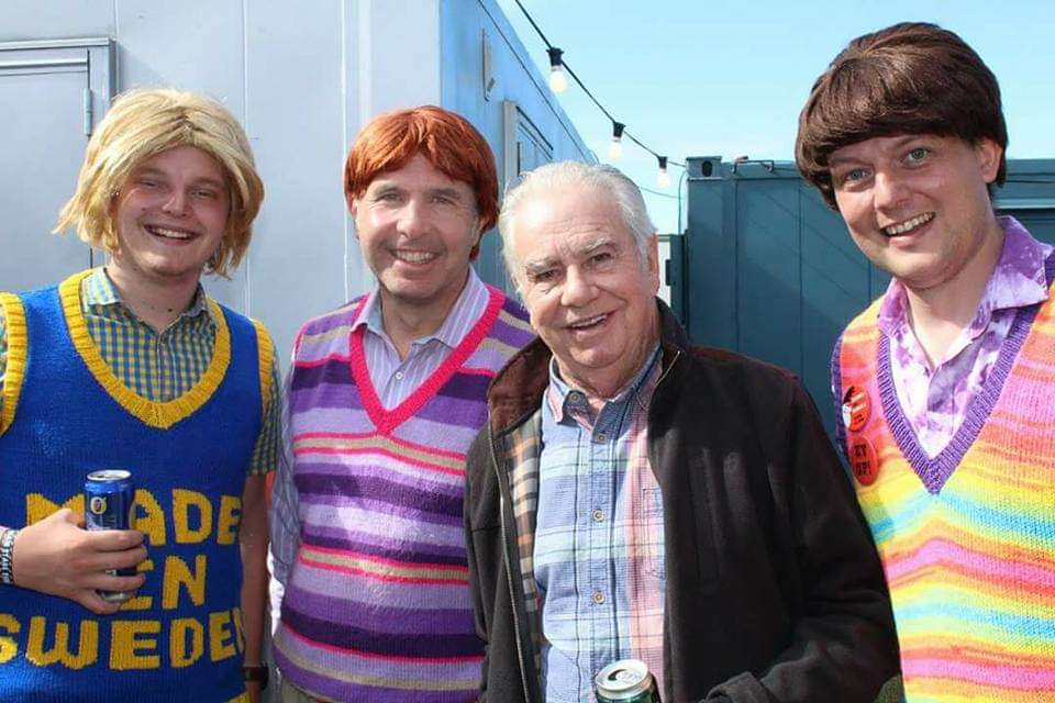 The Bar Steward Sons Of Val Doonican On Twitter This Evening We Are Hitting Oxfordshire At The Fleur De Lys In East Hagbourne Along With West Country Legends Thewurzels It S Already Another Sell twitter