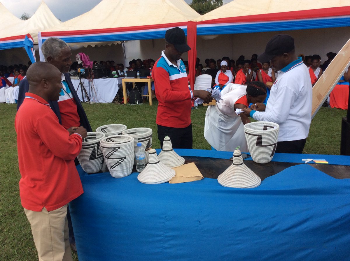 rpfinkotanyikir's tweet photo. Members of @rpfinkotanyi  @KireheDistrict this Saturday are voting for executive committees of party structures at the District level. #RPFElections @EasternRpf #RPFElections https://t.co/VRUQYfd6so