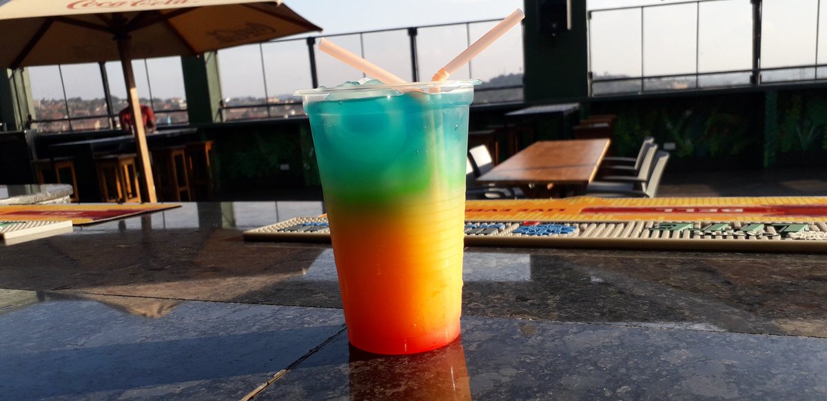 AkunaMcezo's tweet photo. The Square is where you should be this Saturday. There's a special happy hour offer for you where we'll be giving you cocktails at UGX 12,000 each from 4 - 8 PM. 

#TheSquare #TheSquarePlace
#rooftopbar #happyhour 
#happyhourbar #cocktails
#cocktailsbar #Kampala https://t.co/FJRZrBe6pZ