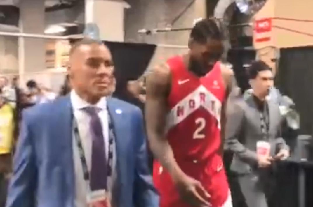 【影片】暴龍創造24年神蹟!只差一勝奪冠,可全隊跟輸了一樣,沒有人慶祝!-黑特籃球-NBA新聞影音圖片分享社區