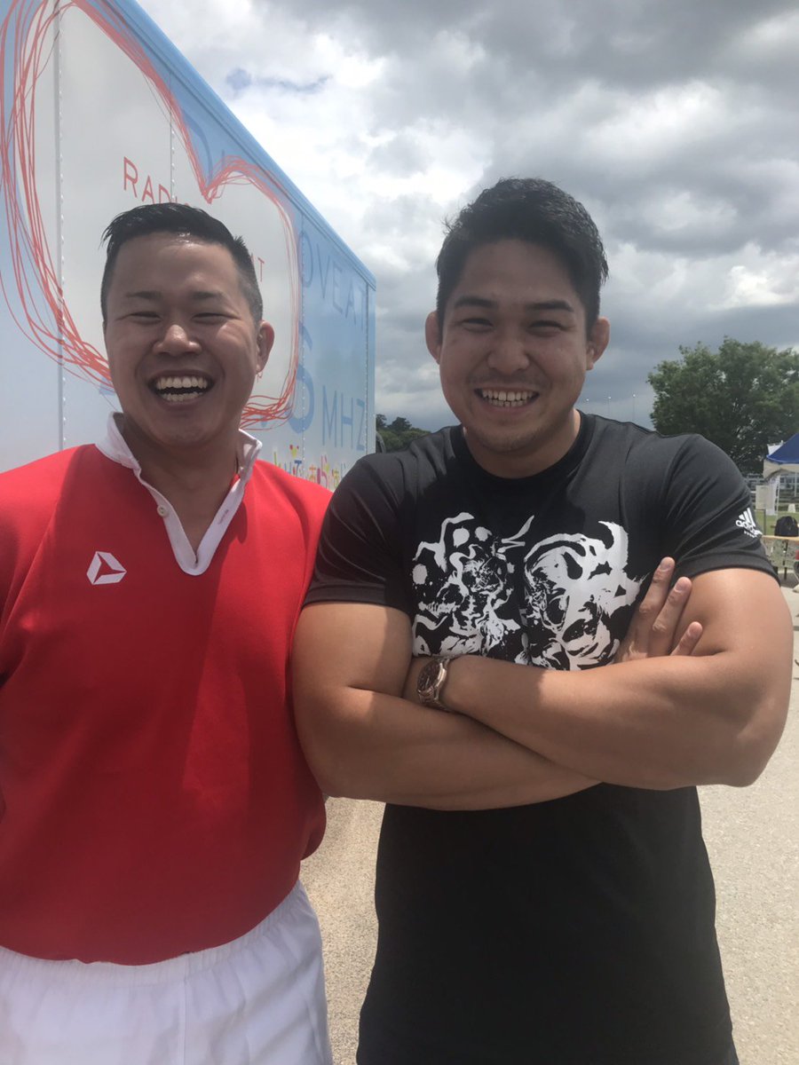 87dekaMAN's tweet photo. 【車祭】
今日は「愛知・豊田ラグビーフェスタ2019」でした🏉
試合実況や帝京大学出身　姫野選手とトークショーにも出させて頂きました☝️

先輩をたててくれる良い後輩でした😁笑

トヨタスタジアムの芝状態もよかったなー、W杯盛り上がるなー👫

トヨタヴェルブリッツ様ありがとうございました🚐

ラ https://t.co/PdWK7KgdLZ