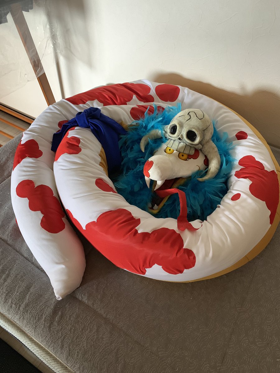 るなちっち もうすぐズートピア Auf Twitter 出番まで待機中サロメ 8月までの冬眠 ん 夏眠 ワンピース コスプレ ボアハンコック サロメ