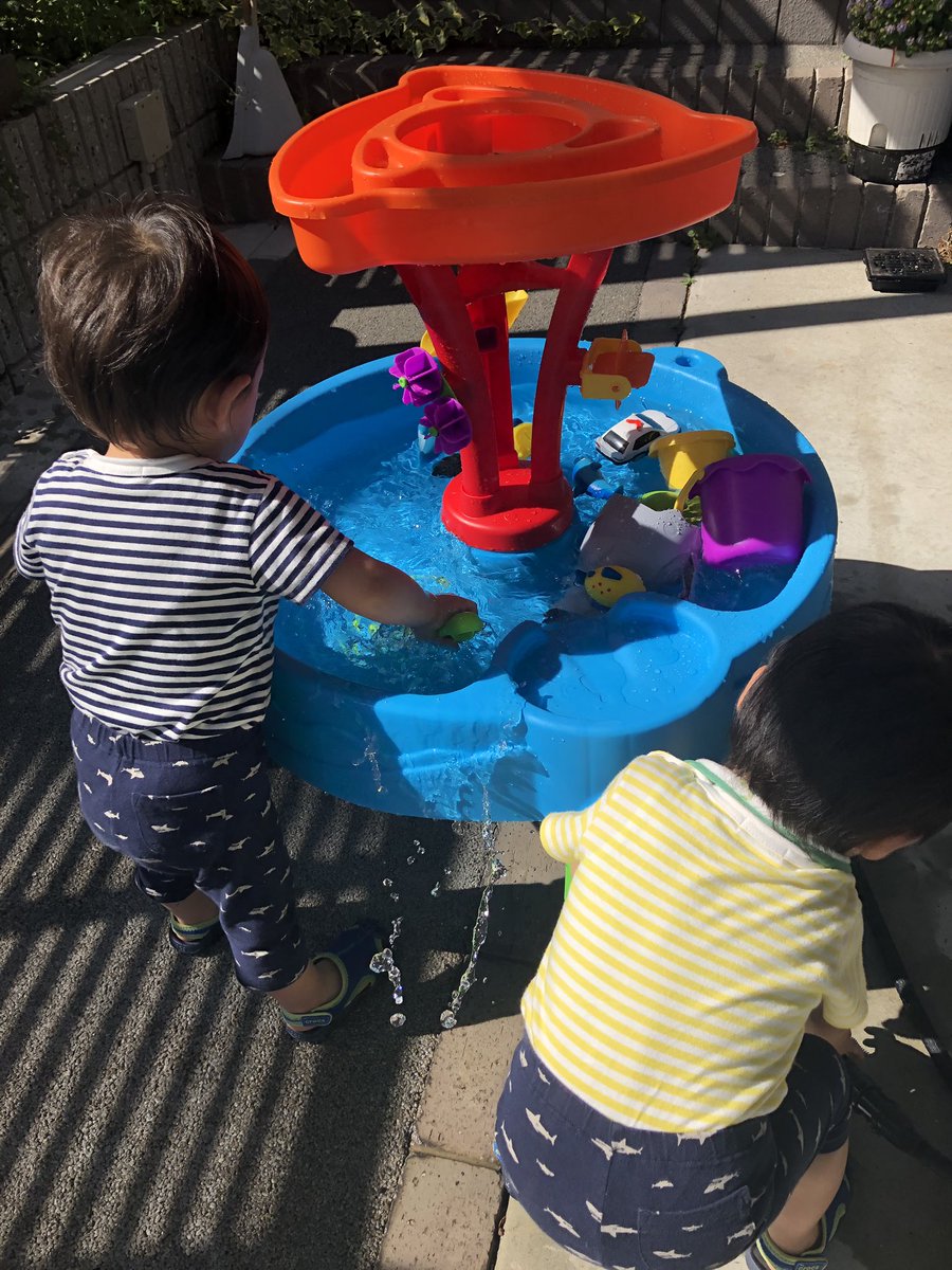 コストコ ウォーター テーブル