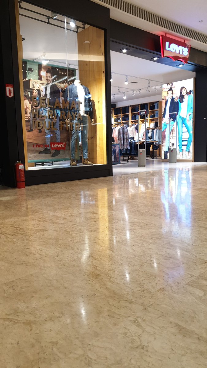 levis lotte shopping avenue