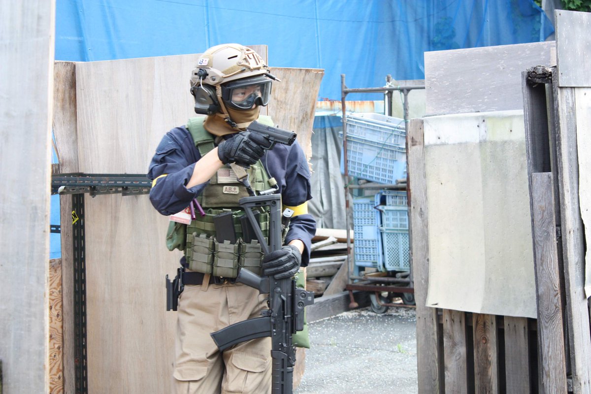 Cipher Scp財団機動部隊デルタ5 今日も安定のゴースト福崎だった Scpのid付けてサバゲーすると財団の機動部隊気分が味わえて楽しかった 写真もいっぱい 店長ありがとう ゴースト福崎 Ghost福崎 Cqbゴースト