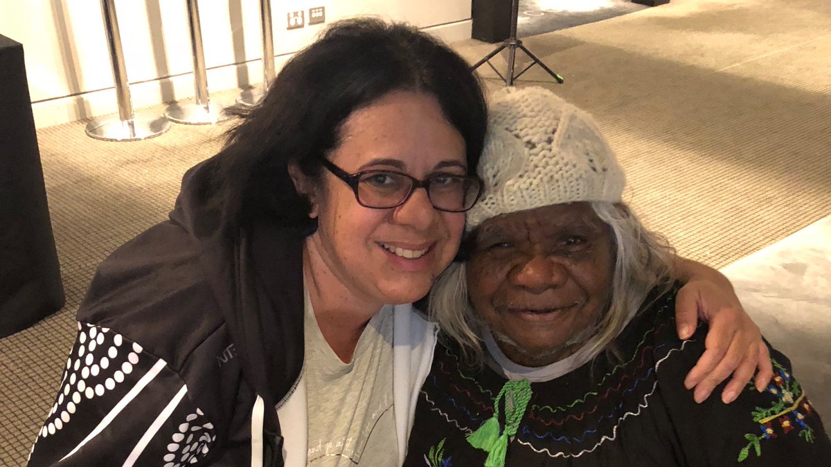 I met this Ngangkari healer at the 2018 CATSINaM conference. We didn’t need word to communicate. This is why I love CATSINaM. 💕#Indigenousnurses #Indigenousmidwives