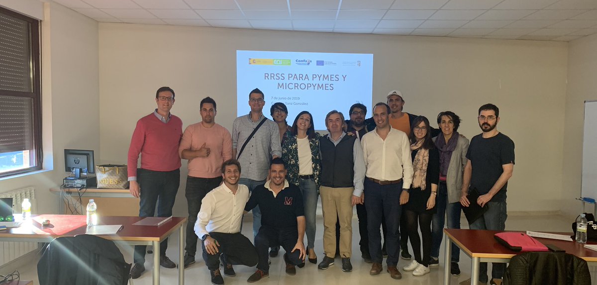 Carolplanc's tweet photo. 😊Gracias #pymes y #micropymes de Salamanca por asistir al taller de #RedesSociales ayer en el Centro de Alto Rto Pyme de @eoi 🙏🏻 https://t.co/6KUAiIClAM