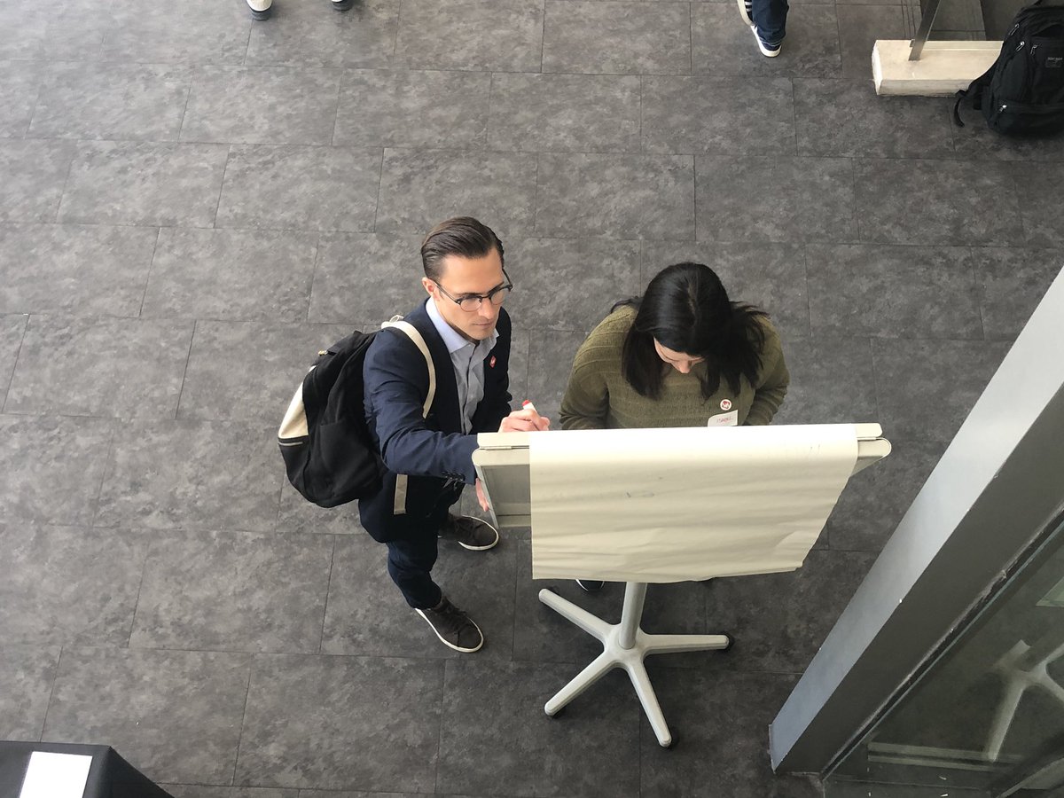 While <a href="/daasensio/">Diego Alonso Asensio</a> enlightens us, <a href="/jamesondempsey/">Jameson</a> and @Isabellegaltech starts drawing ! Go guys #legalhackEMEA