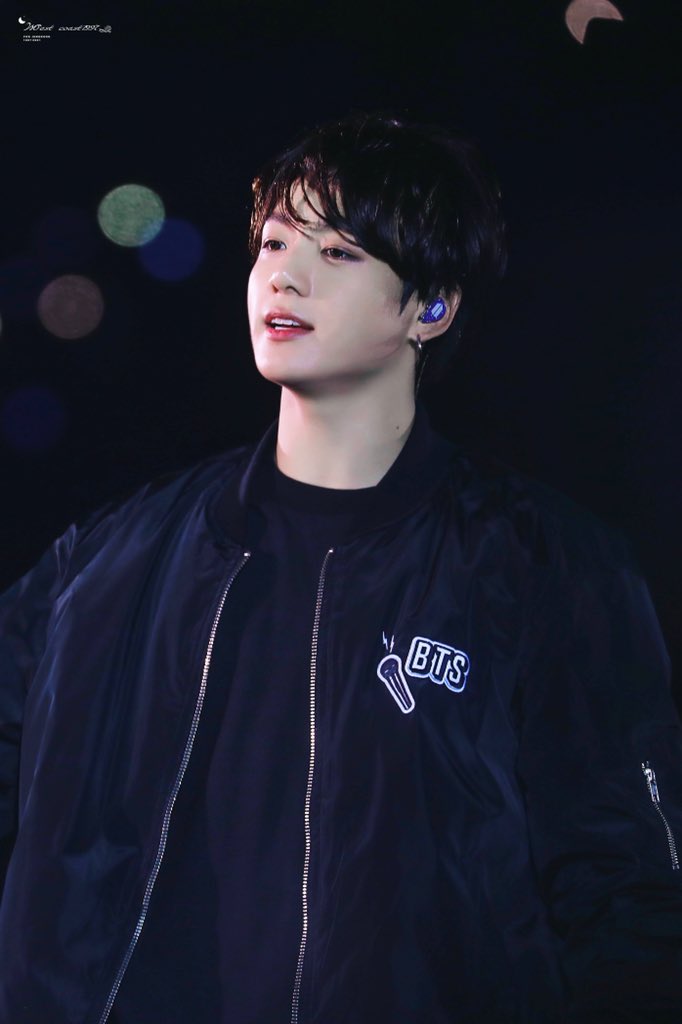 WCoast1997's tweet photo. 2019/06/07
SY in Paris HD

#BTS  BTS
#정국 #JungKook 

@BTS_twt @bts_bighit https://t.co/eMCqf2ie6z