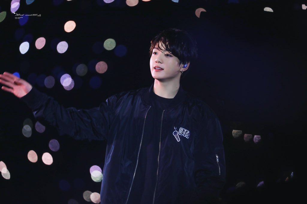 WCoast1997's tweet photo. 2019/06/07
SY in Paris HD

#BTS  BTS
#정국 #JungKook 

@BTS_twt @bts_bighit https://t.co/eMCqf2ie6z