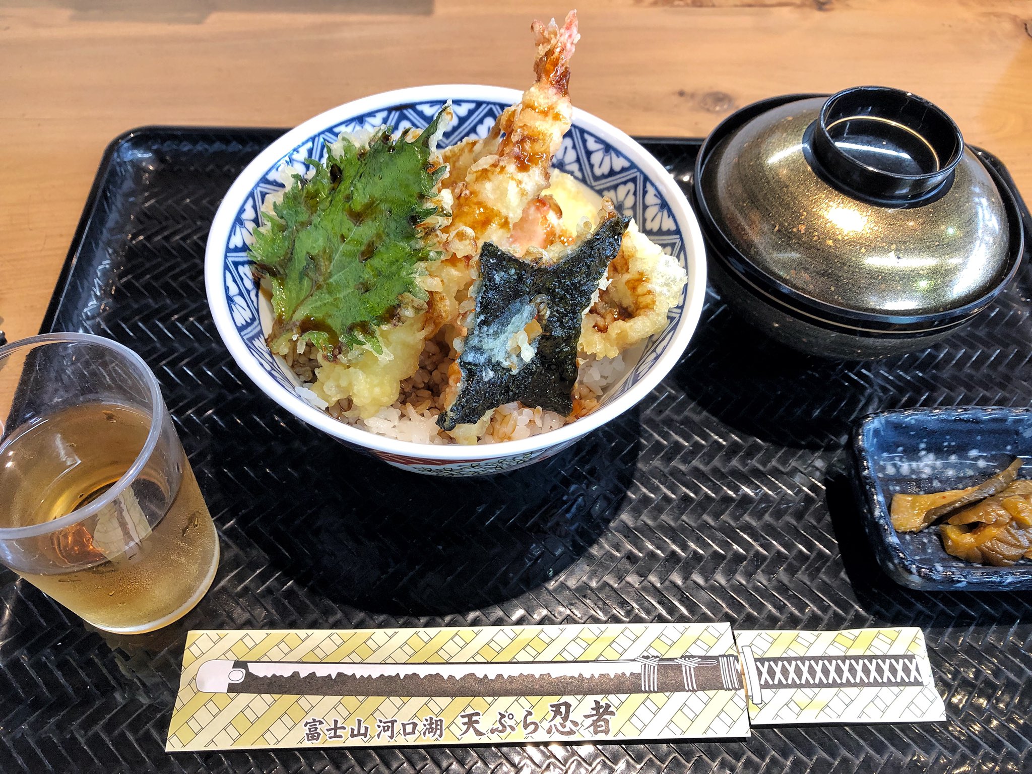 ট ইট র 太楼 たろう おされカフェと 世界中のカメラマンが死ぬ前に訪れなければならない21の場所 のひとつに行ってみたの巻 富士山見えない 天丼おいしかった ٩ W و