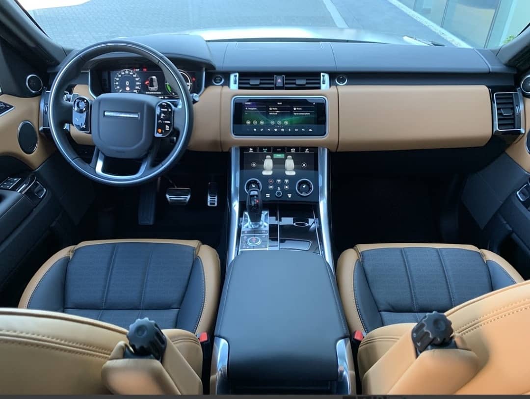 Van Mossel JLR tweet media