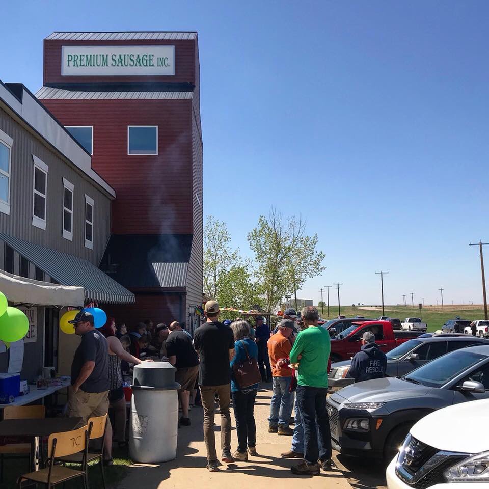 premiumsausage's tweet image. Happy Saturday! We are having a Pop Up BBQ Today! 10am-2pm just outside the shop. #medhat #bbq #localevent