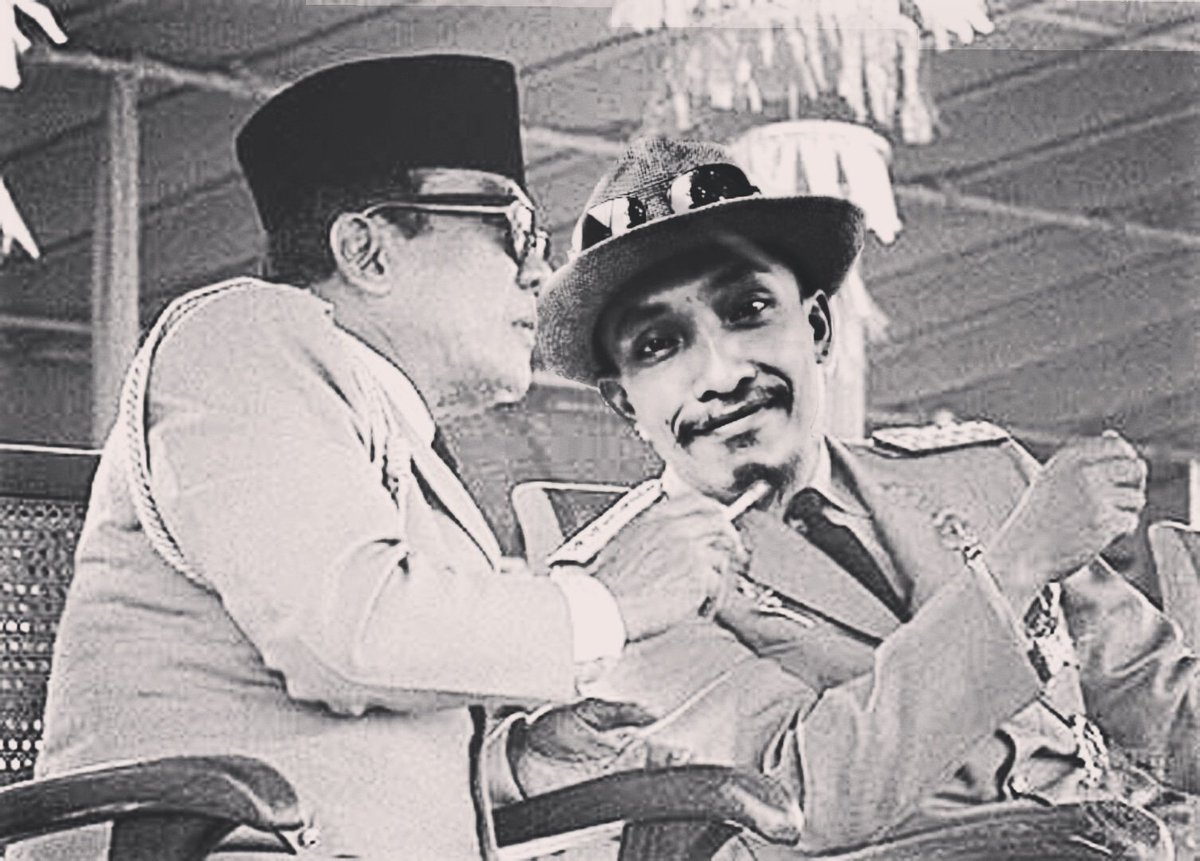gede_sume's tweet photo. Nasib kita berbeda bung.
Bung tanggal 6 sedangkan aku tanggal 8 Juni.
😊😊😊
#PanjangUmurperjuangan https://t.co/2g5flfuozz