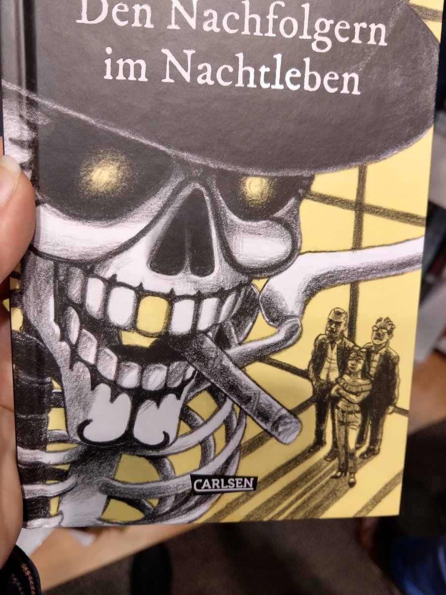 fineflindt's tweet photo. Smoking kills, @SkulduggeryPXII , I hope you know that! https://t.co/Xl0hADlcO2