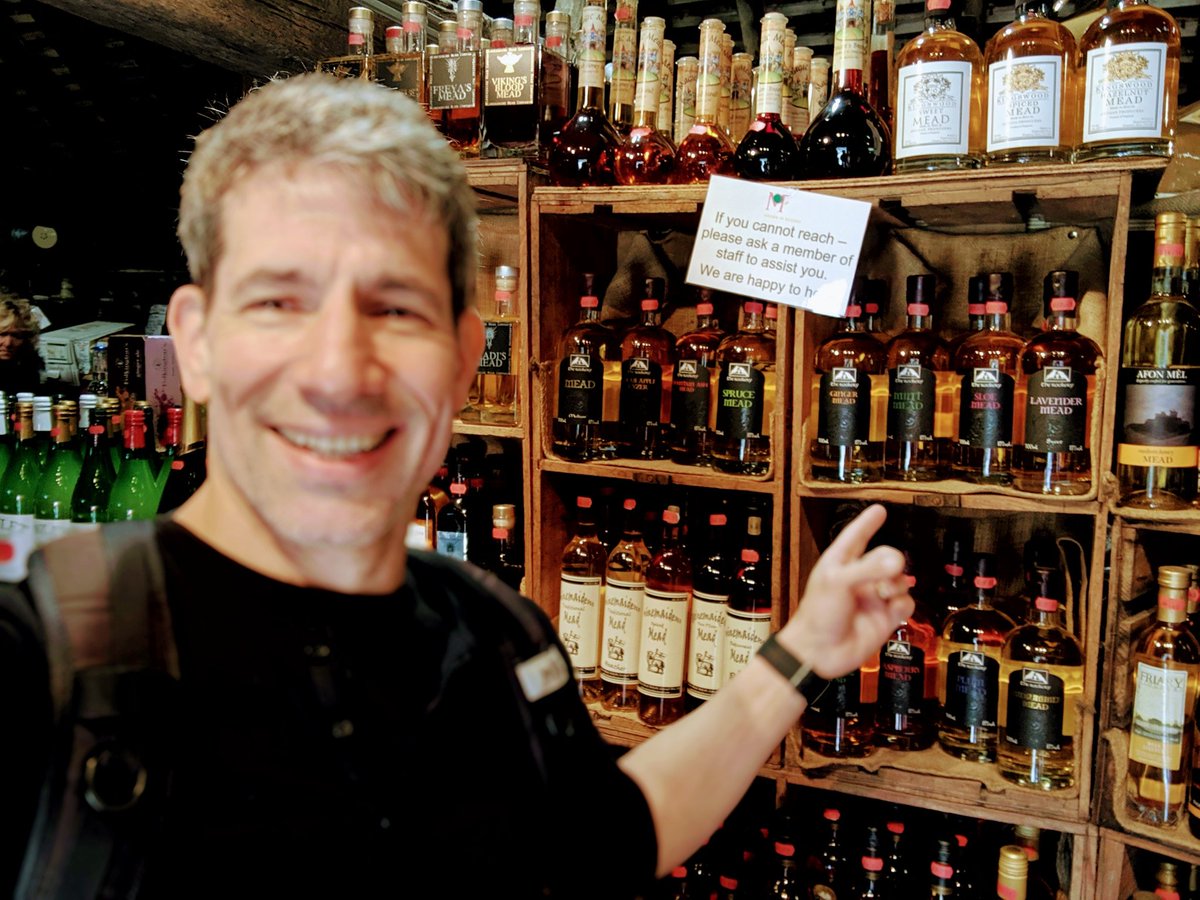3I770's tweet photo. So good they put it on the front page! Delighted to discover @RookeryMead 's range of meads, including seasonals made from hand-foraged Scottish native ingredients, available from @Middle_Farm 's farm shop. Thanks to the persuasive Isobel Mullin for bringing it to my attention! https://t.co/v0RkGjArL6