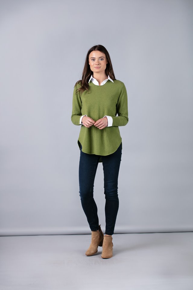 SallyLeahJ's tweet image. We are having a fantastic time at @The_RHS #RHSChatsworth , you can buy weekend tickets on the door! Visit us stand 375 &amp;amp; view the delightful new collection of floral print shirts and take home a gorgeous free scarf with any new collection purchase! #showoffer #rhschatsworth