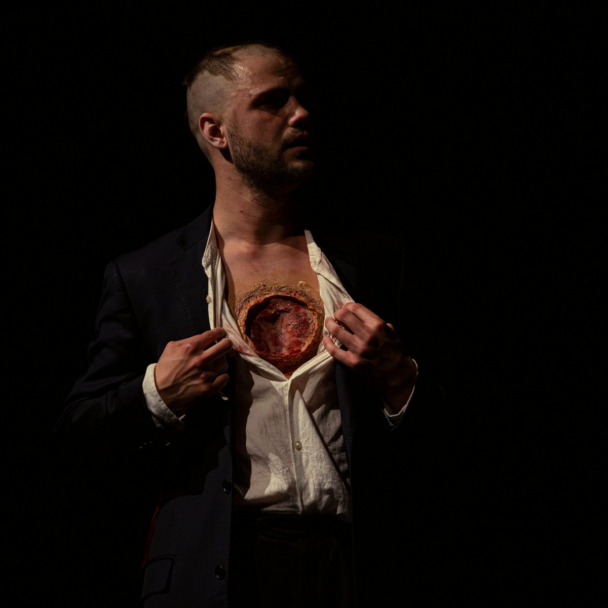 Bringing @theapcadno to life one last time tonight 8PM <a href="/bfbbn/">Brotfabrik Bühne Bonn</a> #frankenstein #maryshelley #newwriting #adaptation #theatre #englishtheatre #newwriting #deniere
