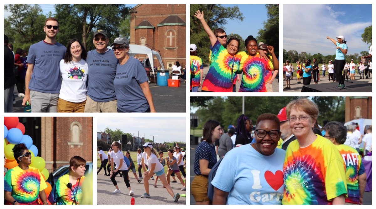 NWIndianaLife's tweet image. Walkers at this year's 20th Annual Walk for Sojourner Truth House are making a splash! 

Visit our site later for full coverage of today's #ColorWalk.