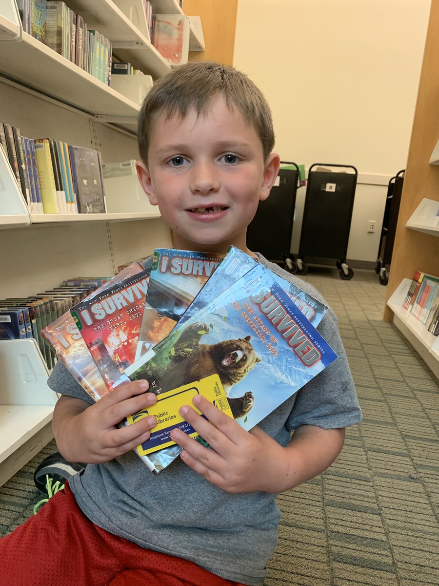 BrandilynRector's tweet photo. Got this #GameChanger stocked up on his favorite series today. I don’t know if he was more excited about the books or that he has his own library 📚 card. #HoustonGoesToFirstGrade #BookWorm @laurenTarshis https://t.co/W0Kinb7Z3l