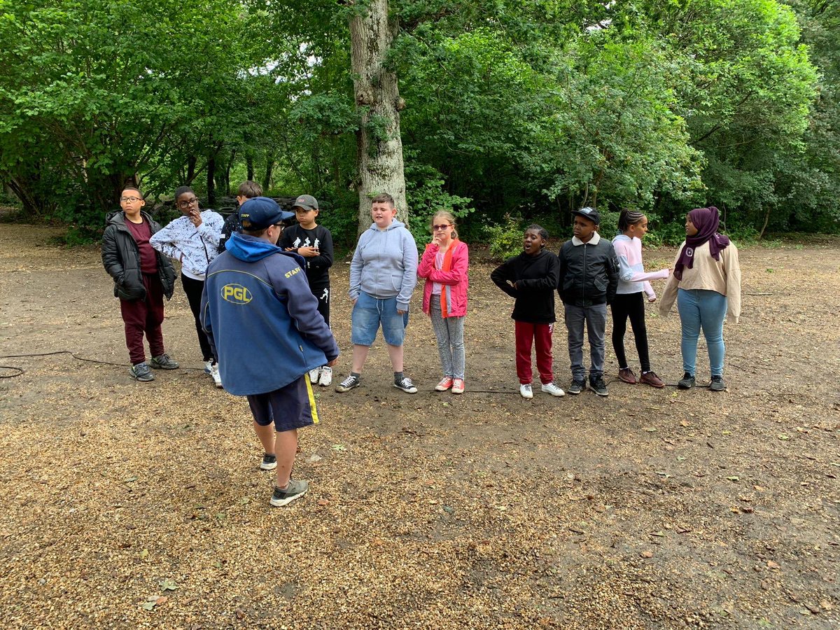 MBrookprimary's tweet photo. Problem solving is no problem for these Pre Secondary students!!! #MBstars #IsleofWight #schooljourney #starvalues #notmissinghome https://t.co/tx4erIglt9