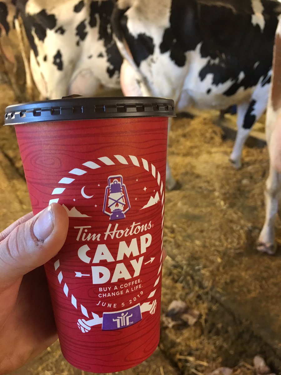 agronomyavocate's tweet photo. Today’s Morning Milking is brought to you by Tom Hortons. #wakingup #thanksjustin #latenight https://t.co/cdNapf2eLb