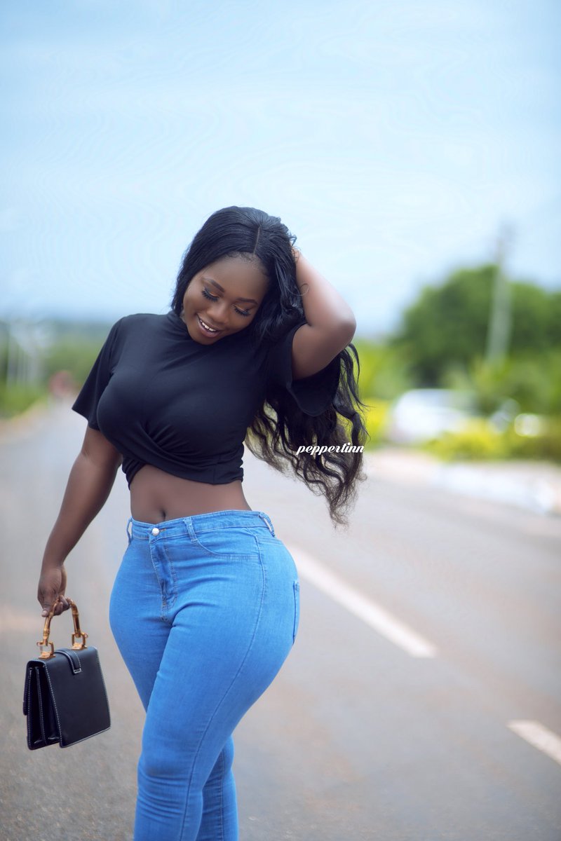 albbyminaj's tweet photo. #peppertinn  @albbyminaj #ghanajamaica 🇬🇭🇯🇲 #ghana 🇬🇭🇬🇭🇬🇭🇬🇭🇬🇭#jamaica 🇯🇲🇯🇲🇯🇲🇯🇲🇯🇲 #blackbeauty #ebony #sexy #curvy #tigh #bootilicious #booty #organic #africancurvy #africanroot https://t.co/yfzyM2vK5z