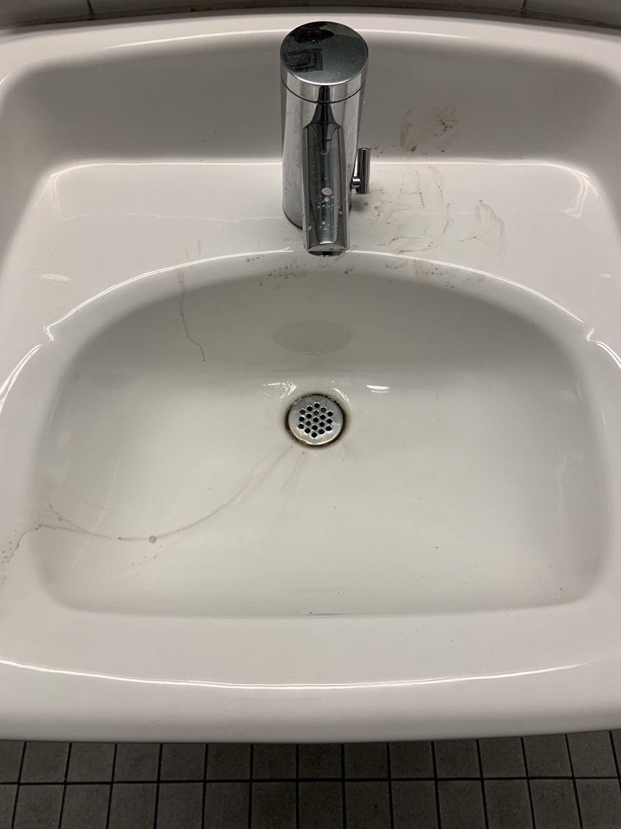 MSLMW's tweet image. I Don’t Who Needs To 👀👀 This But The Bathrooms Outside On Terminal 6 @PortCanaveral  Are Nasty First Day In The Morning Work Hasn’t Even Started Yet ...From The Look Of It Somebody Didn’t Do Their Job At All Yesterday 🤦🏾‍♀️🤮🤢😷 #UncalledFor #DoYourJob #NastyAF