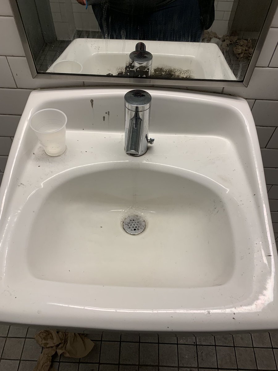 MSLMW's tweet image. I Don’t Who Needs To 👀👀 This But The Bathrooms Outside On Terminal 6 @PortCanaveral  Are Nasty First Day In The Morning Work Hasn’t Even Started Yet ...From The Look Of It Somebody Didn’t Do Their Job At All Yesterday 🤦🏾‍♀️🤮🤢😷 #UncalledFor #DoYourJob #NastyAF