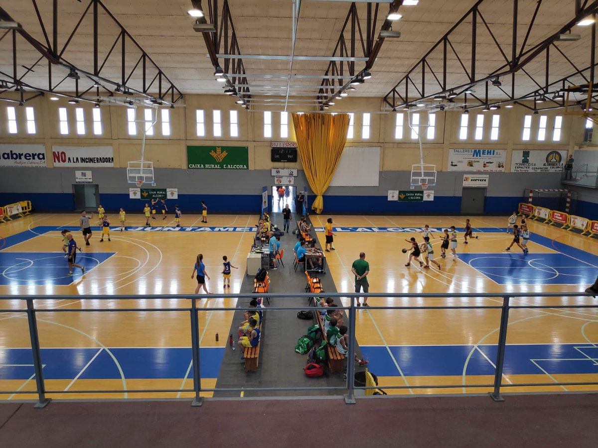Participando en el Pequebasket de l’Alcora. Gracias por la invitación. Con retransmisiones en directo. 📹📹📹
facebook.com/LALCORA-BASQUE…