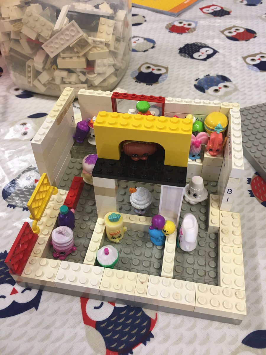 michelleplumb24's tweet photo. Amelia has been very busy building a shopkins beach hotel 🏩🏖at the Lego club this morning @brixhamlibrary #librarylife #torbaylibraries #Brixhamlibrary https://t.co/yweoxpT34w