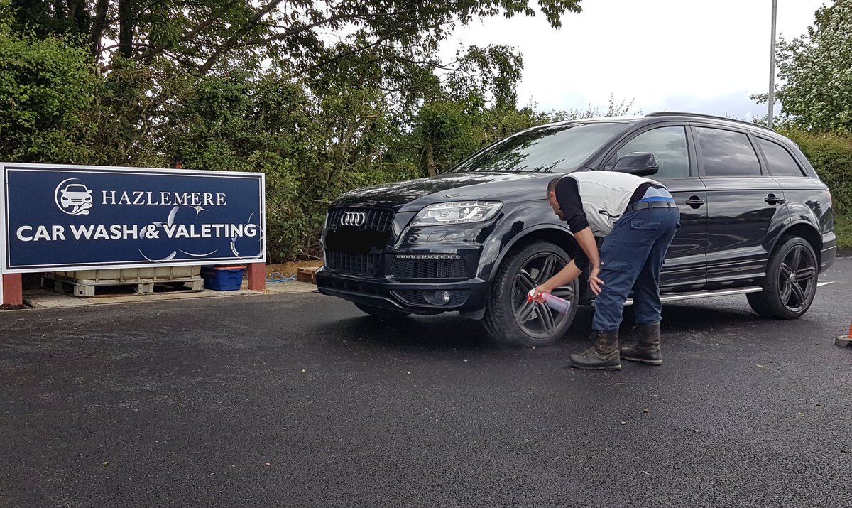 A1_FPL's tweet photo. New hand #Carwash at Hazlemere Golf Club, High Wycombe 😁👌 https://t.co/IR4SXbHG1u