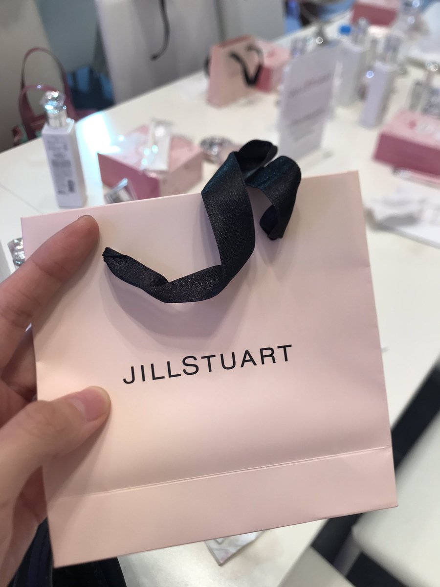 tybtibs's tweet photo. #JillStuartBeautyTH 
#3rdAnniversary
#pinkbling 💘 https://t.co/oHlFV6zQmb