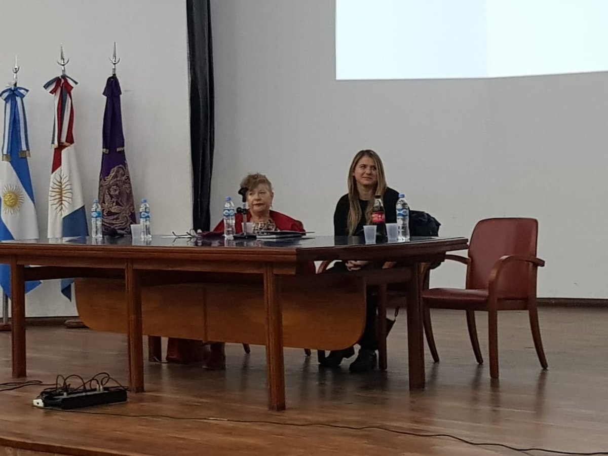 Chuchu_357's tweet photo. Ayer estuvimos hablando sobre #SextingSeguro #DifusionNoConsentidaDeImagenesIntimas y #ViolenciaEnLasRedes, junto a @SilviaBoccardo y Natalia Diego en @unc_cordoba. https://t.co/SwzPA4dLi2