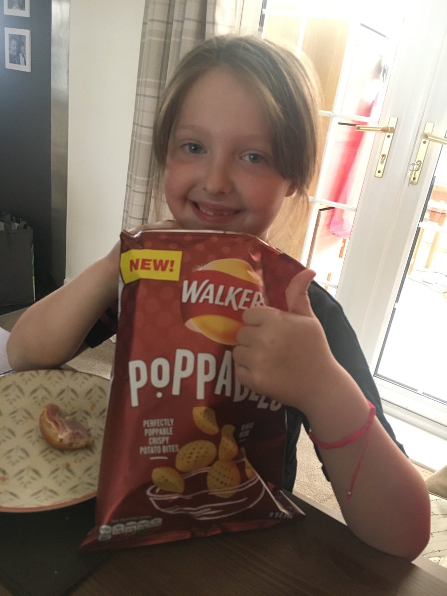 GayleShuker's tweet photo. @walkers_crisps Rosie LOVES your new Poppables. She says they’re deeeelicious 😋 https://t.co/2zkLnd1ex8