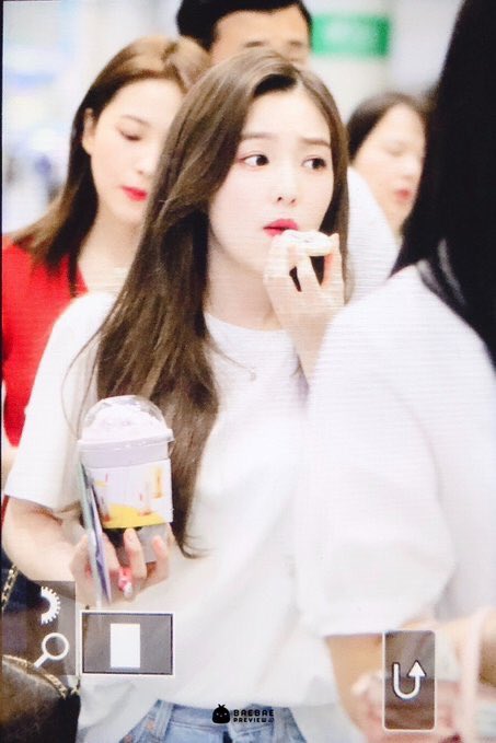 picsofirene's tweet image. omg can she get any cuter