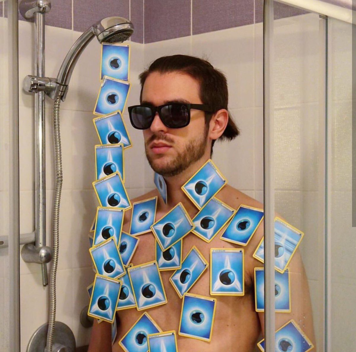 jubdubs's tweet photo. Nothin like a cold shower on a hot summers day https://t.co/iSsCmvs10p