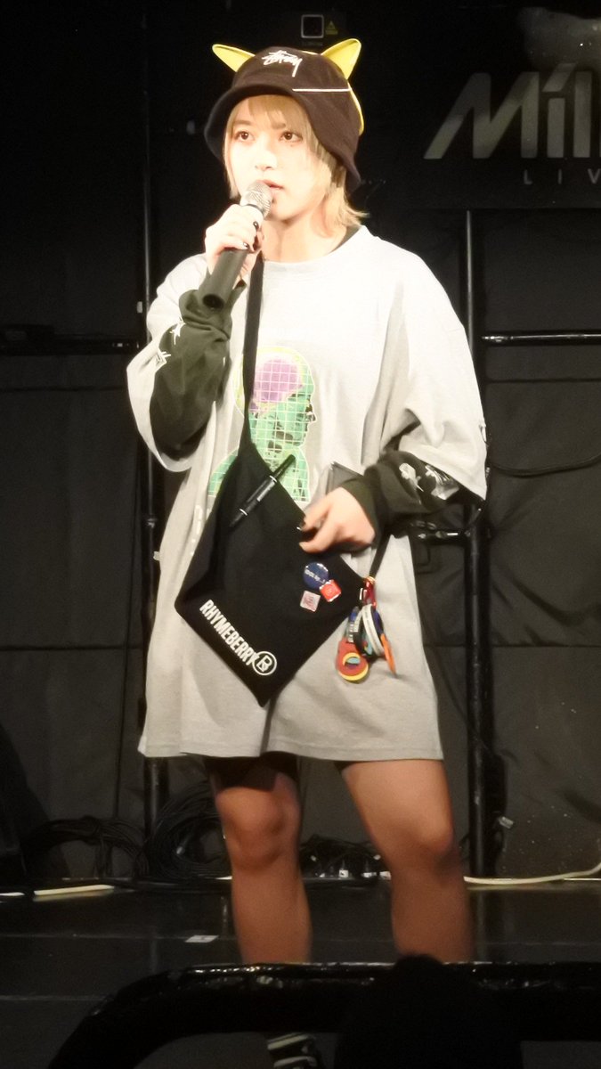瀬見 5月31日 After Party みんなに感謝 ありがとう Rhymeberry Mc Miri ピカチュウのお面かぶってガーディとピカチュウのぬいぐるみ持って完全にポケモンマスター その正体はmcもcmも大活躍のラップマスター Rhymeberry T Co Df4hbxeasc