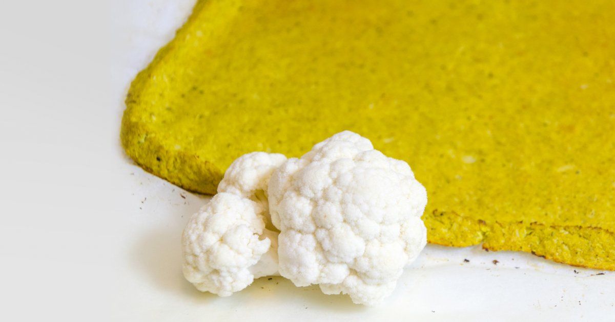 omega_institute's tweet image. Try this healthy veggie pizza recipe with a vegetable crust from weight loss coach Jon Gabriel, creator of The Gabriel Method.bit.ly/2W8FGxH @GabrielMethod #weightlosstransformation #weightlosstips #thegabrielmethod