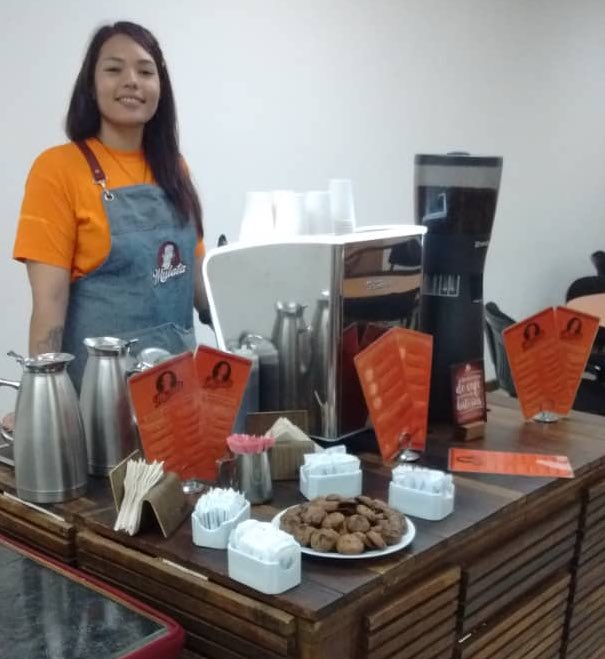 Ayer nuestra #BarraMulata estuvo presente en el evento “Guía práctica para responder a contingencias y mantener la operatividad de la empresa”, que se desarrolló en <a href="/IESA/">IESA</a>... Gracias por tomarnos en cuenta para poner café a actividades educativas como estas🙏🏻☕️